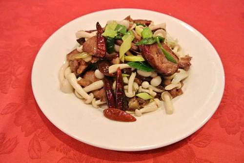 Szechuan sausage with pearl mushrooms, leeks and green garlic at Cheng Du 23